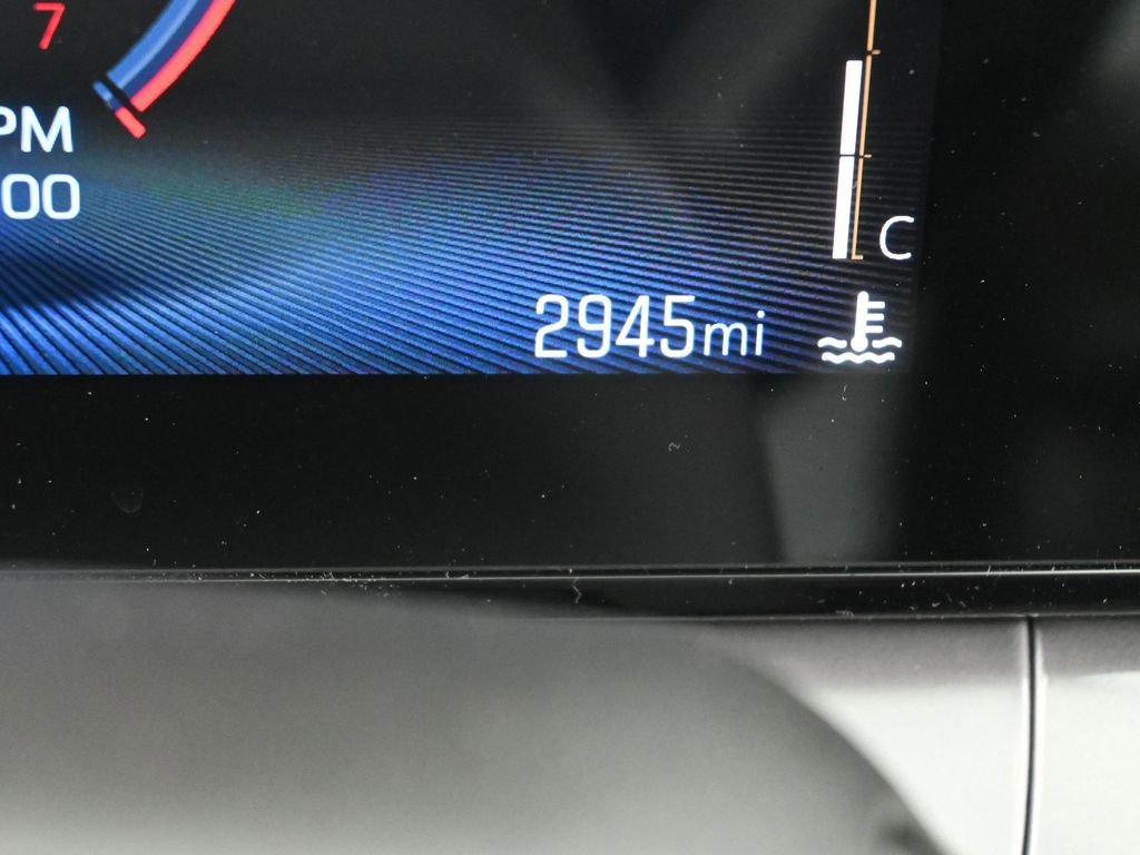 Used 2025 Chevrolet Trax LT w/ LT Convenience Package image 32