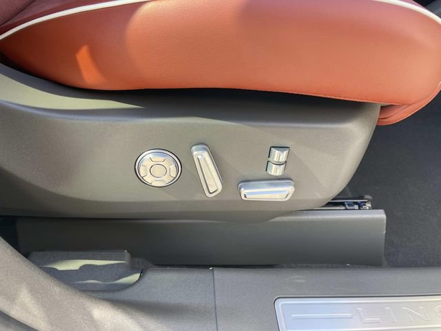 Used 2025 Lincoln Nautilus Black Label w/ Jet Appearance Package AWD/4WD image 35