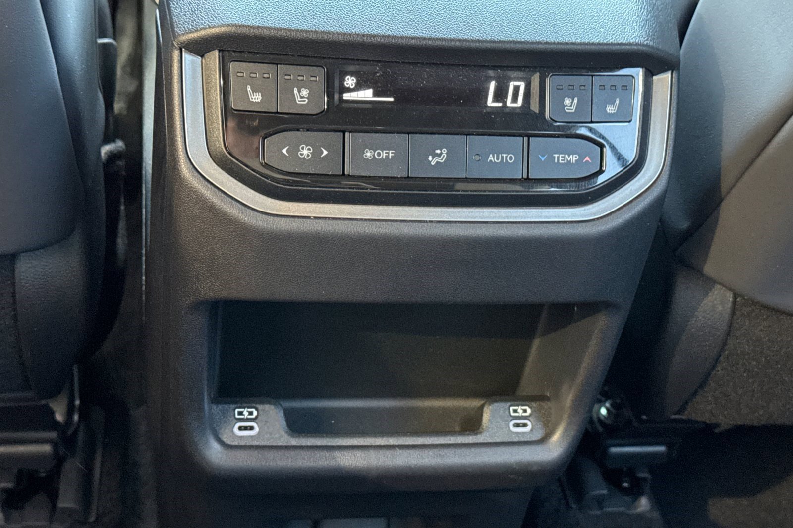Certified 2025 Lexus TX 500h AWD w/ Technology Package image 16