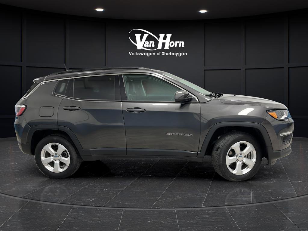 Used 2018 Jeep Compass Latitude w/ Popular Equipment Group AWD/4WD image 8