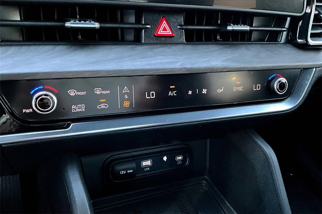 Used 2023 Kia Sportage X-Line w/ X-Line Premium Package image 28