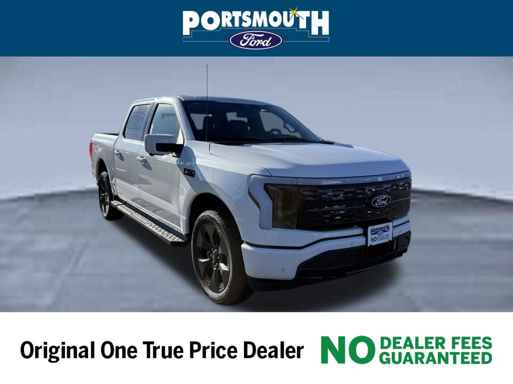 New 2025 Ford F150 Lightning Platinum w/ Dark Elements Package image 35