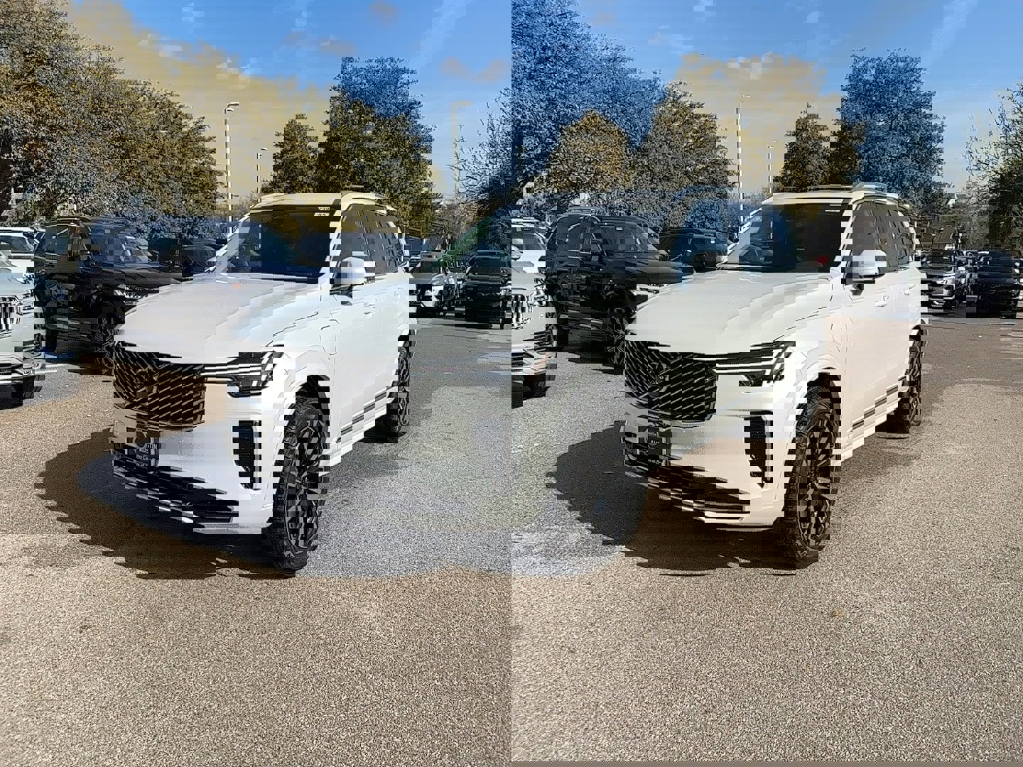 New 2025 Volvo XC90 T8 Core w/ Protection Package image 2