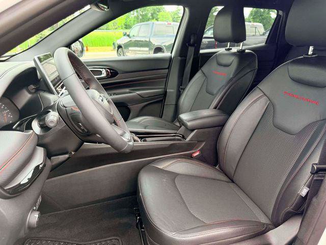 Certified 2025 Jeep Compass Trailhawk AWD/4WD image 18