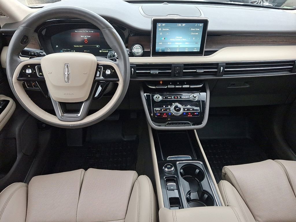 Certified 2022 Lincoln Corsair Reserve w/ Equipment Group 201A image 11