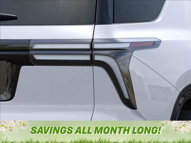 New 2026 Chevrolet Traverse RS w/ LPO, Floor Liner Package image 11
