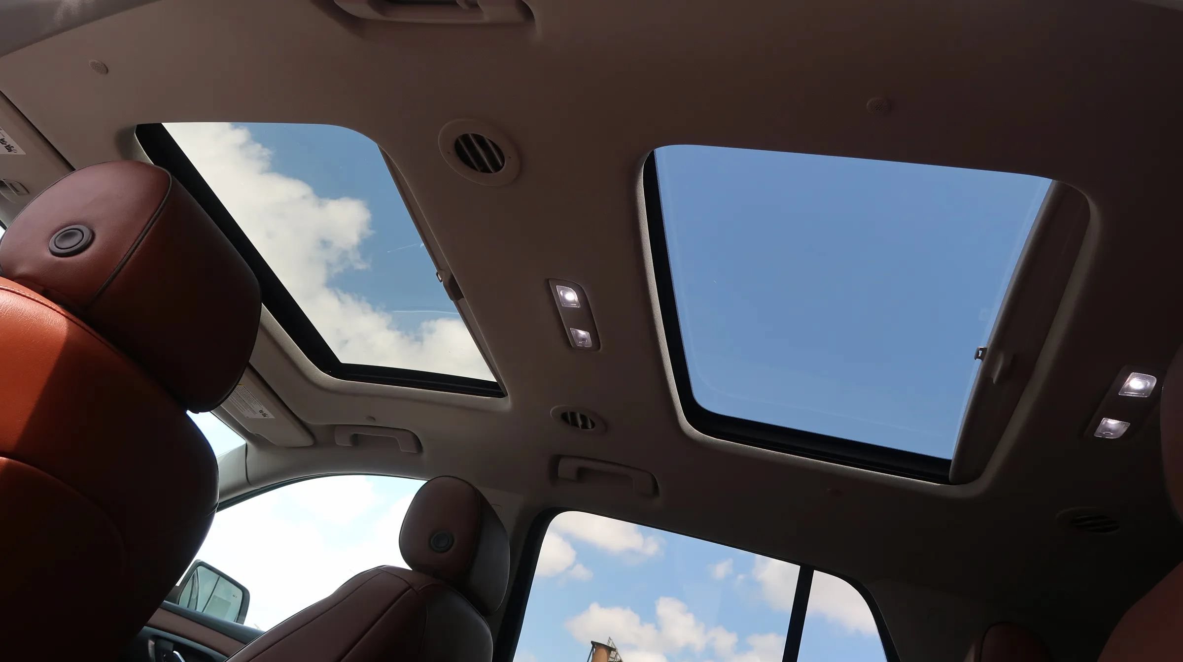 Used 2021 Chevrolet Traverse High Country FWD image 49