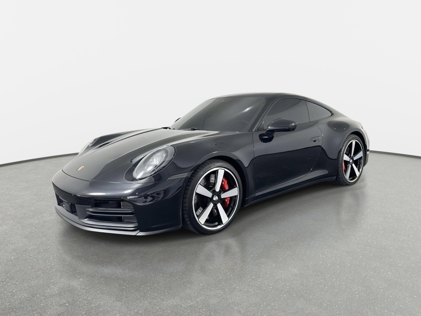 Used 2025 Porsche 911 Carrera S RWD image 4