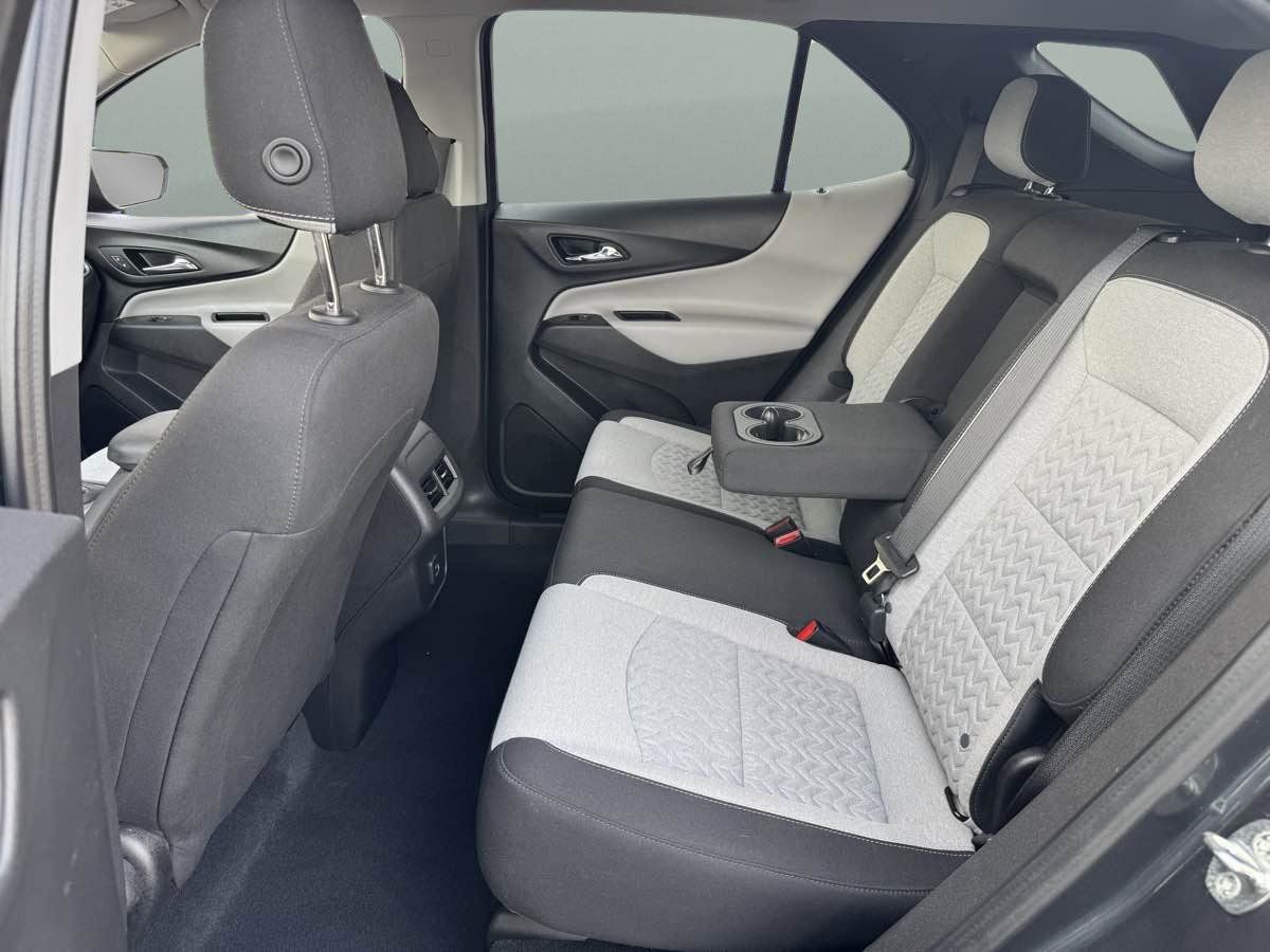 Used 2022 Chevrolet Equinox LS w/ LPO, Floor Liner Package AWD/4WD image 7