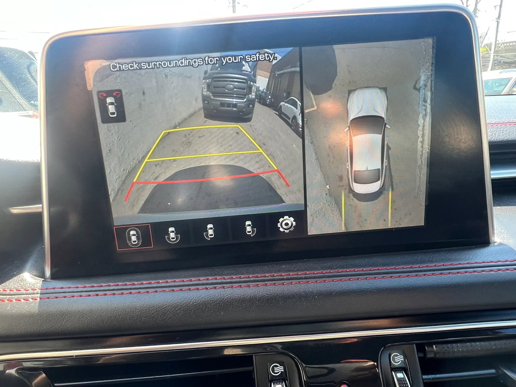 Used 2021 Genesis G70 3.3T w/ Sport Package image 19