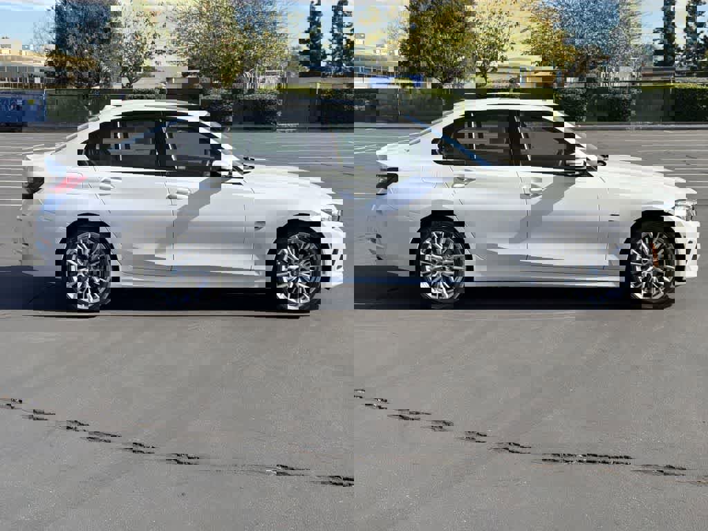 Used 2023 BMW 330e 330e image 3