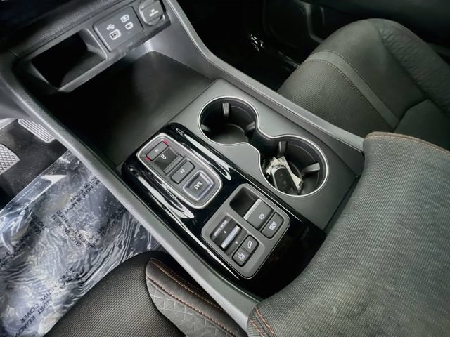 Used 2025 Honda Pilot Sport image 25