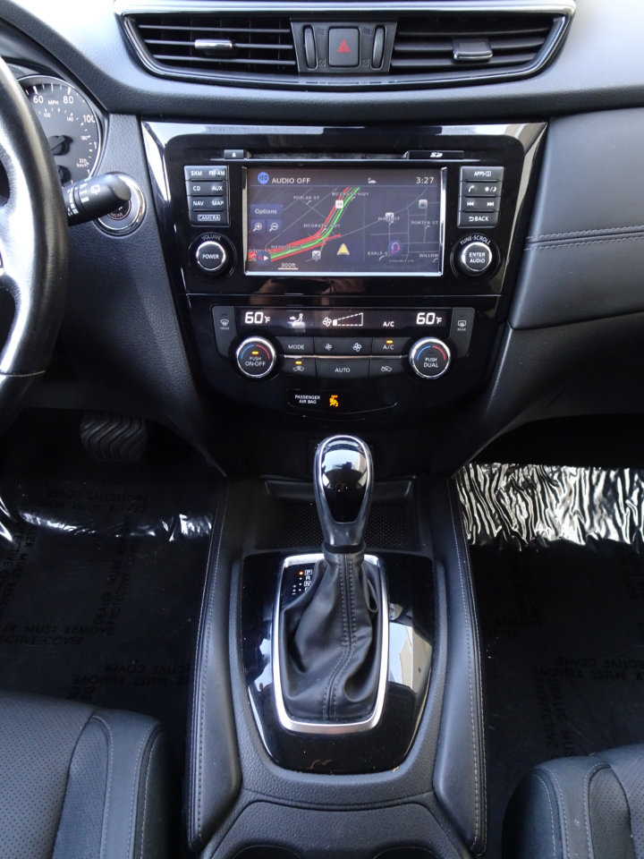 Used 2017 Nissan Rogue SL w/ SL Premium Package image 17