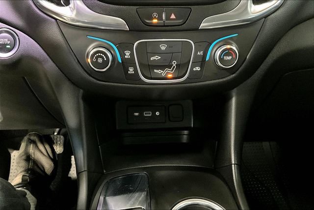 Used 2022 Chevrolet Equinox LT FWD image 14