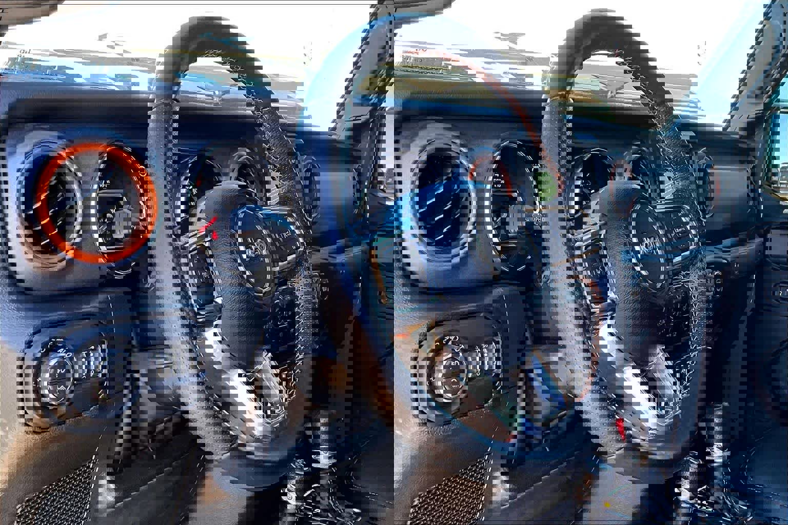 Certified 2022 Jeep Gladiator Mojave w/ LED Lighting Group image 18