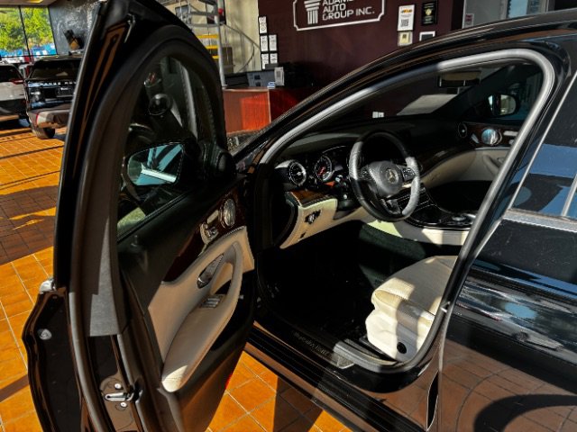 Used 2018 Mercedes-Benz E 300 w/ Premium 1 Package image 12