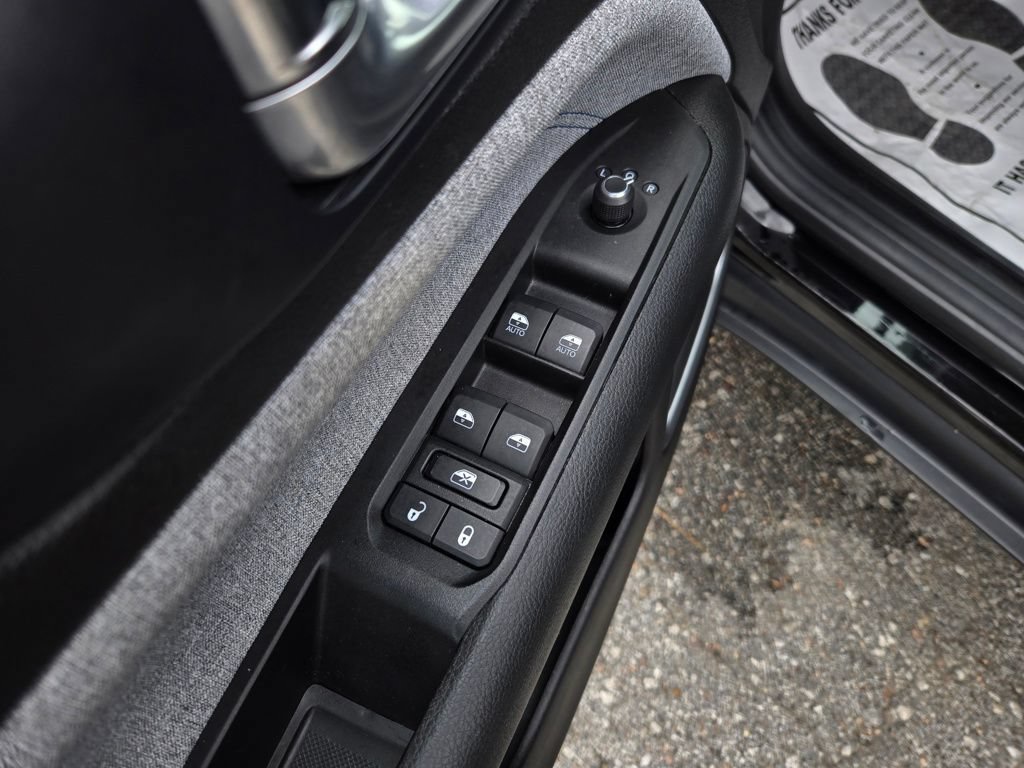 Used 2022 Jeep Compass Latitude w/ Convenience Group FWD image 15