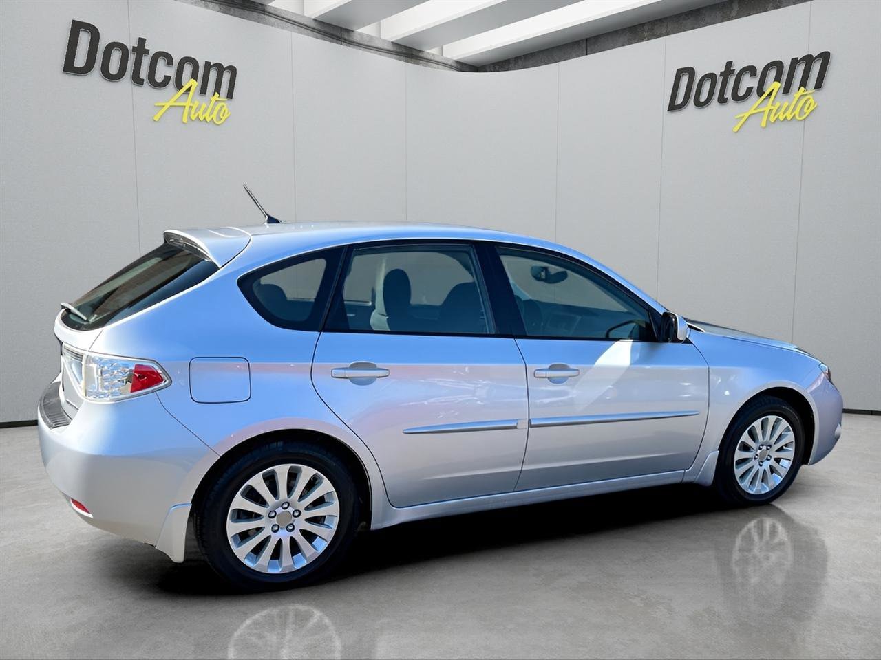 Used 2008 Subaru Impreza 2.5i w/ Popular Equipment Group 3B image 13