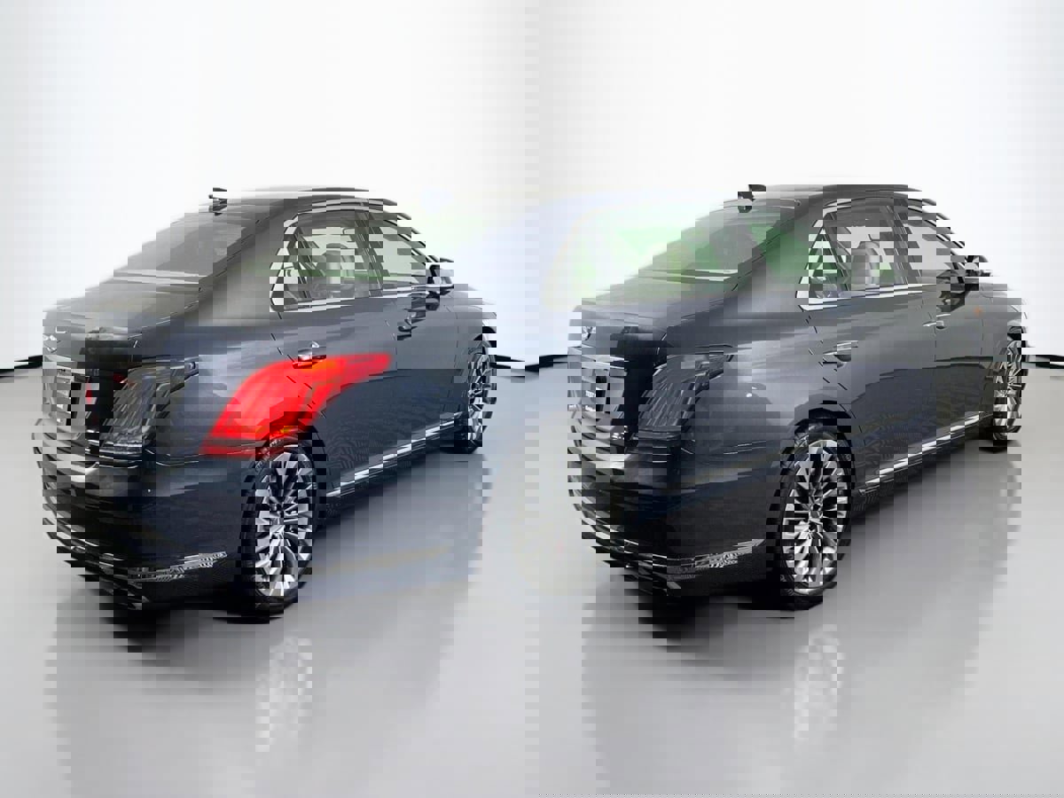 Used 2017 Genesis G90 5.0 Ultimate image 5