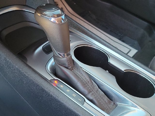 Used 2020 Chevrolet Malibu LT FWD image 23