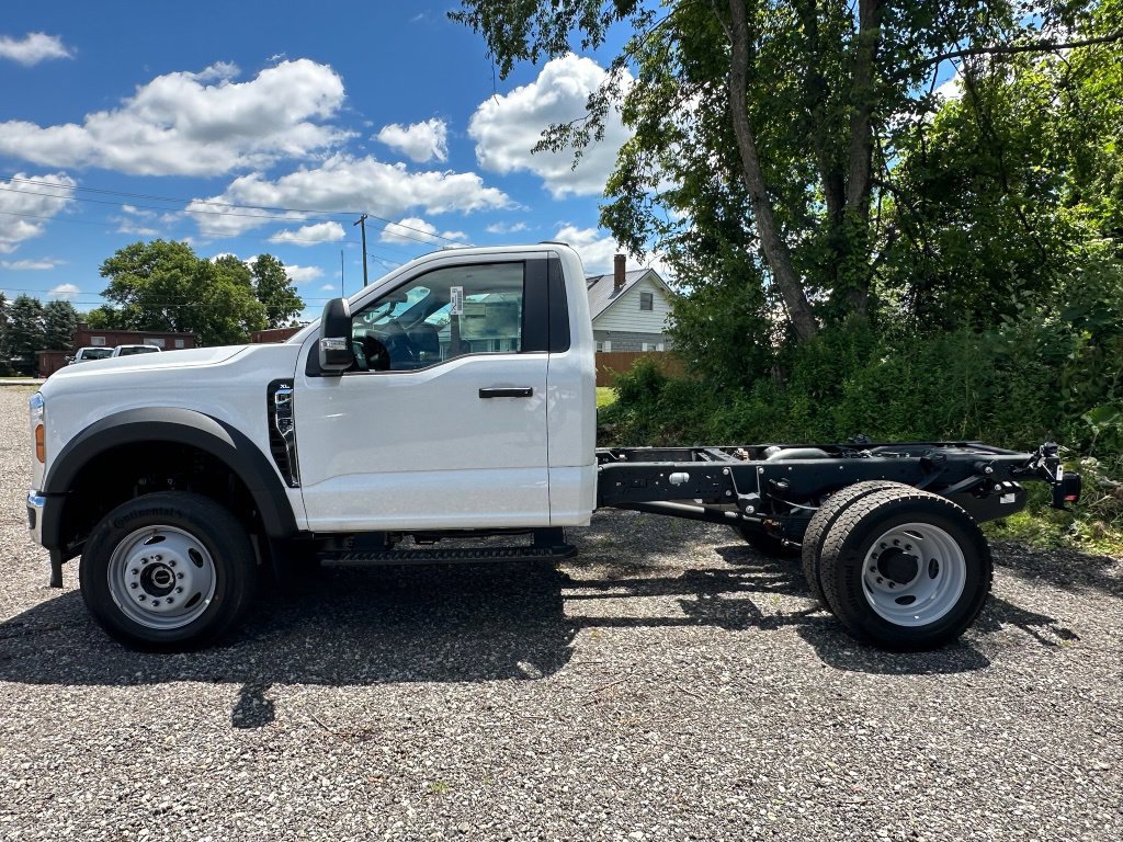 New 2026 Ford F450 XL w/ XL Chrome Package AWD/4WD image 2