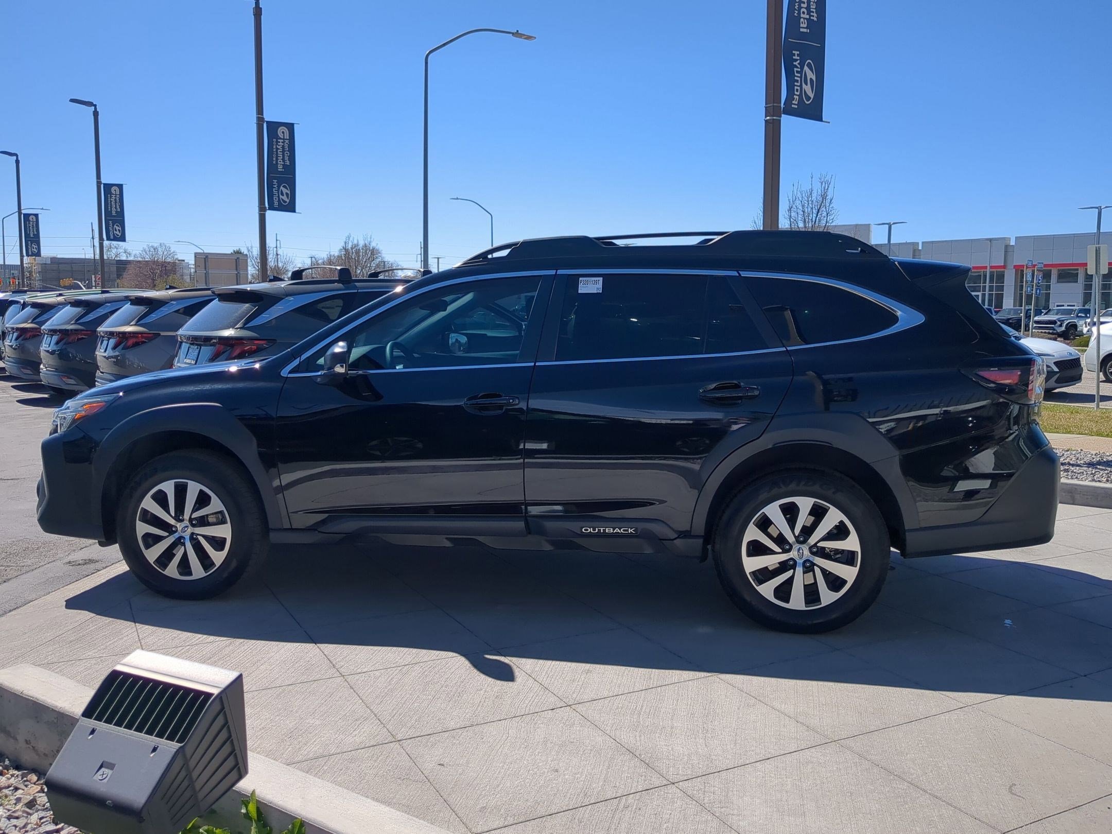 Used 2023 Subaru Outback 2.5i image 9