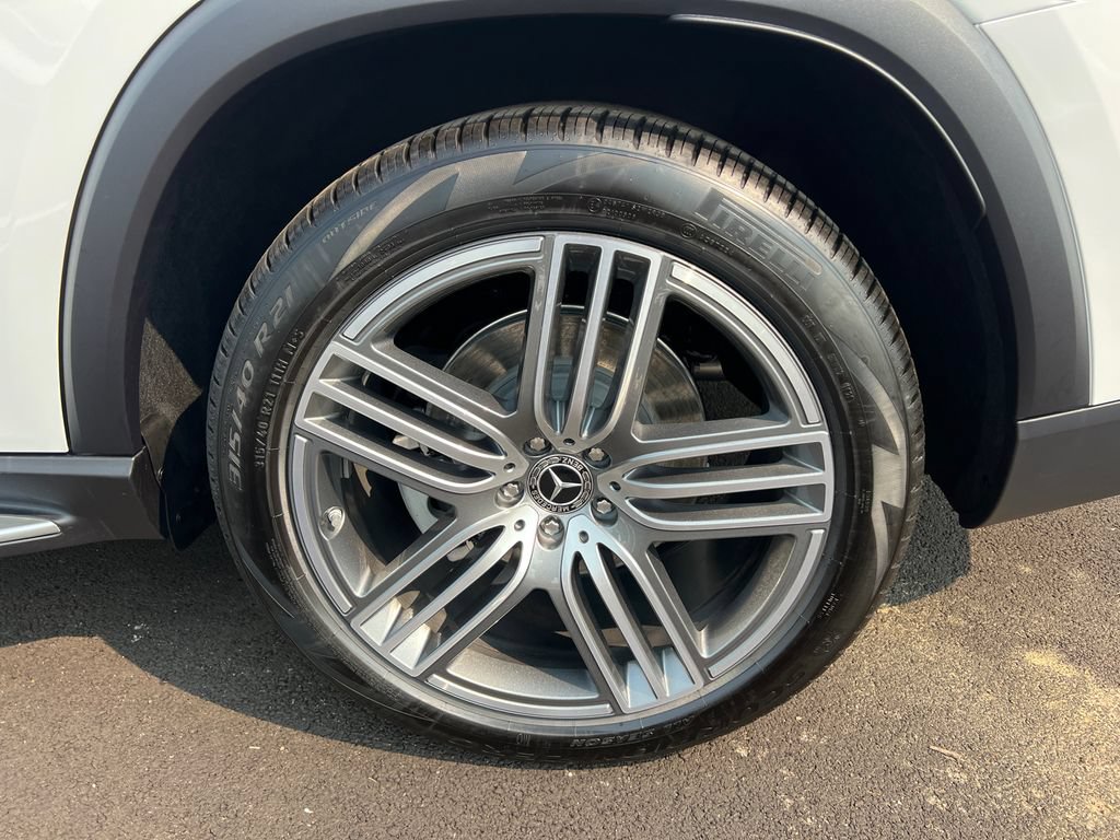 New 2026 Mercedes-Benz GLS 450 4MATIC image 36