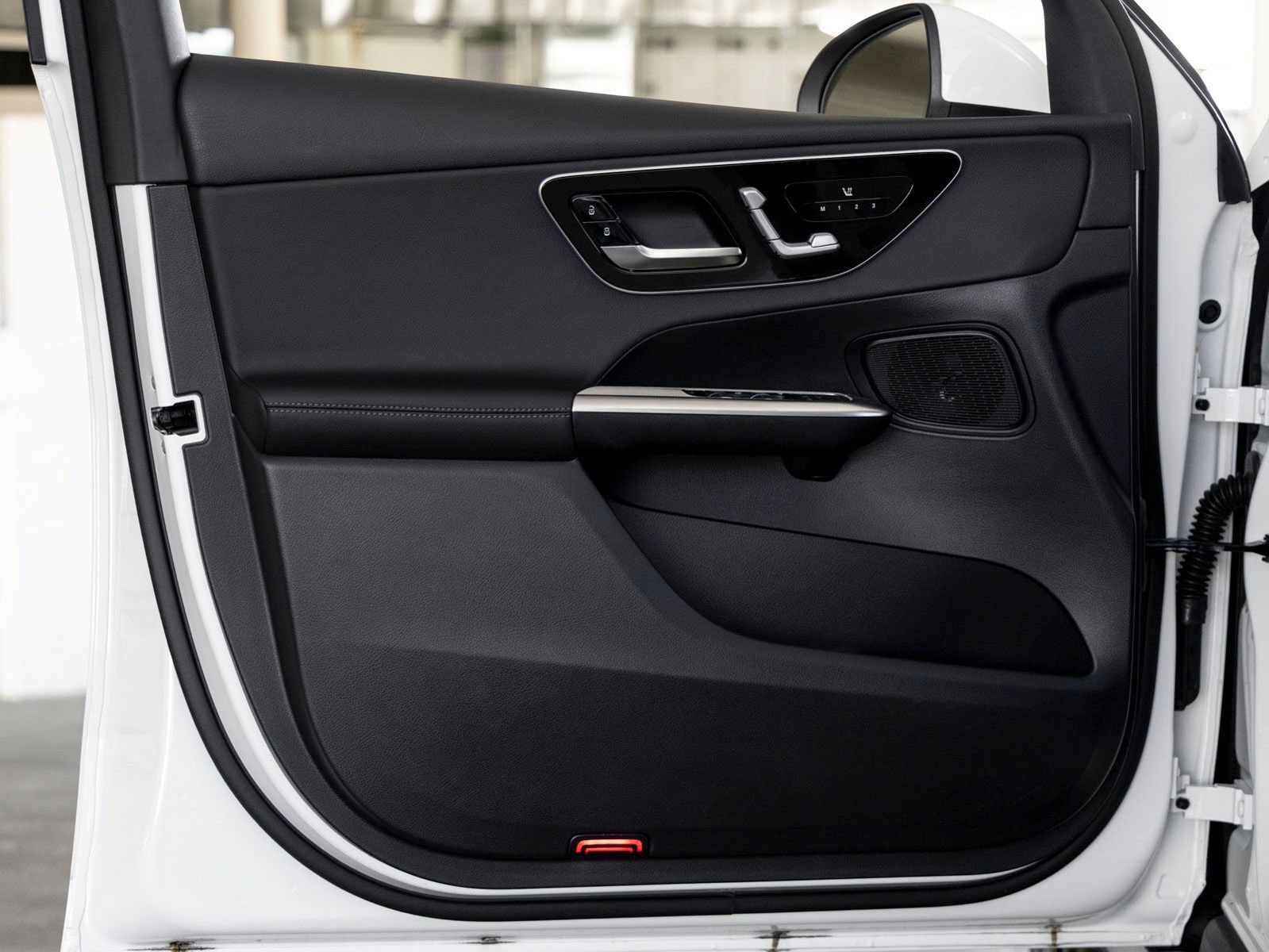 Certified 2026 Mercedes-Benz GLC 300 image 9
