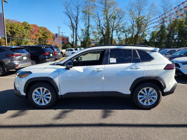 New 2026 Toyota Corolla Cross LE image 3
