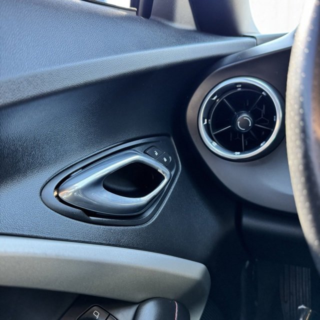 Used 2018 Chevrolet Camaro SS image 50