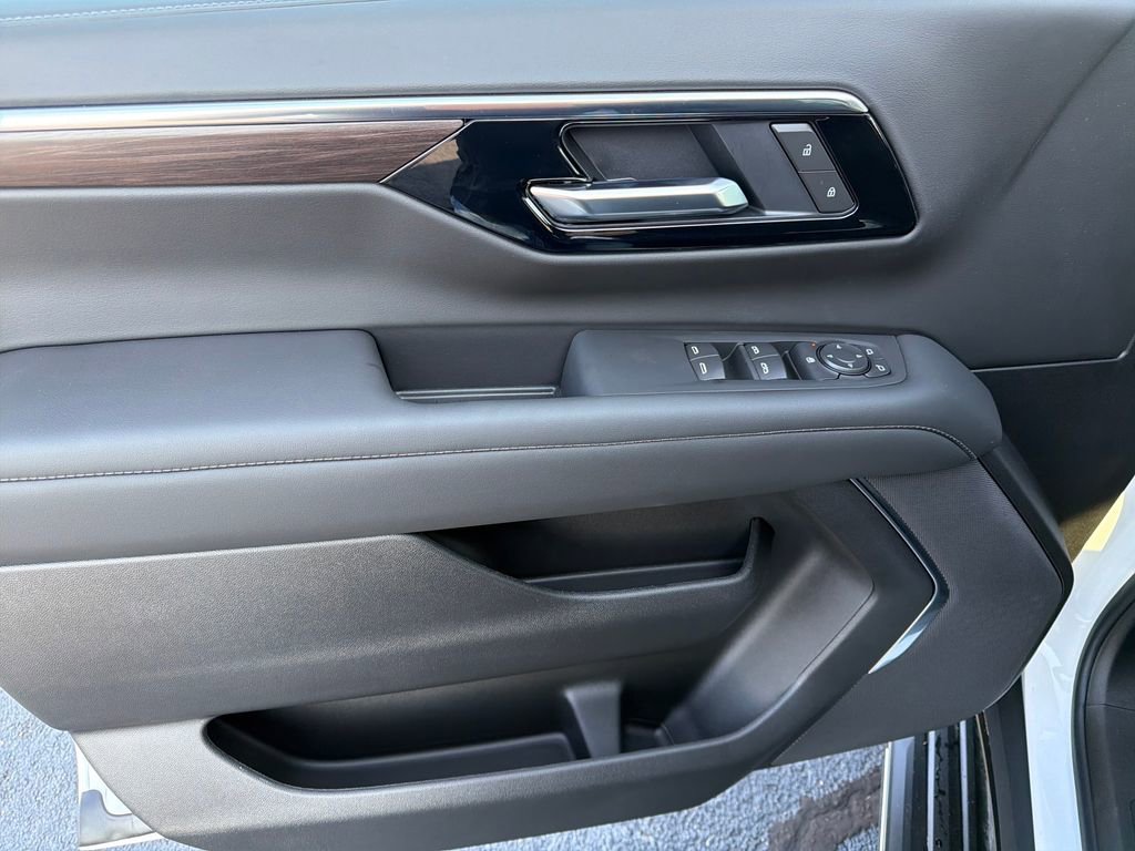 New 2026 Chevrolet Tahoe LS image 11