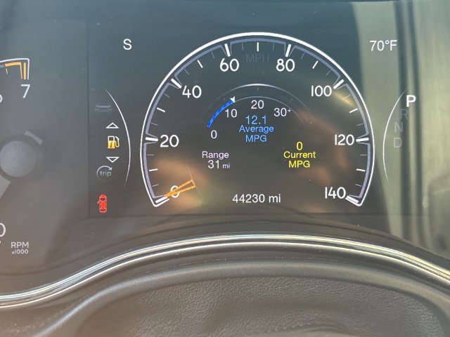 Used 2020 Jeep Grand Cherokee Altitude AWD/4WD image 28