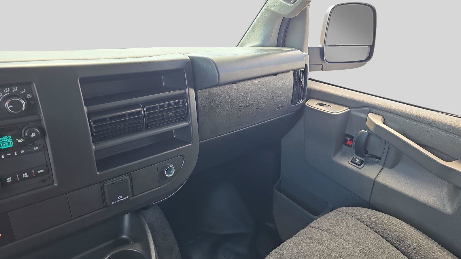 Used 2025 GMC Savana 2500 w/ Driver Convenience Package RWD image 22