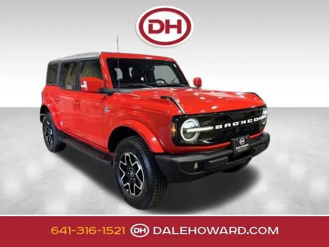Used 2022 Ford Bronco Outer Banks AWD/4WD image 1