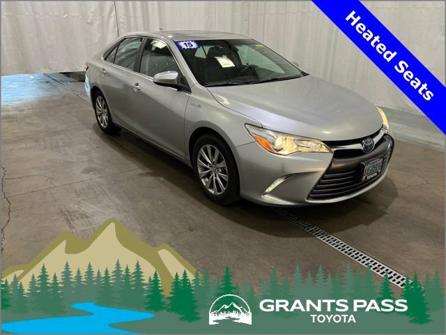 Used 2015 Toyota Camry XLE w/ Moonroof Package image 1