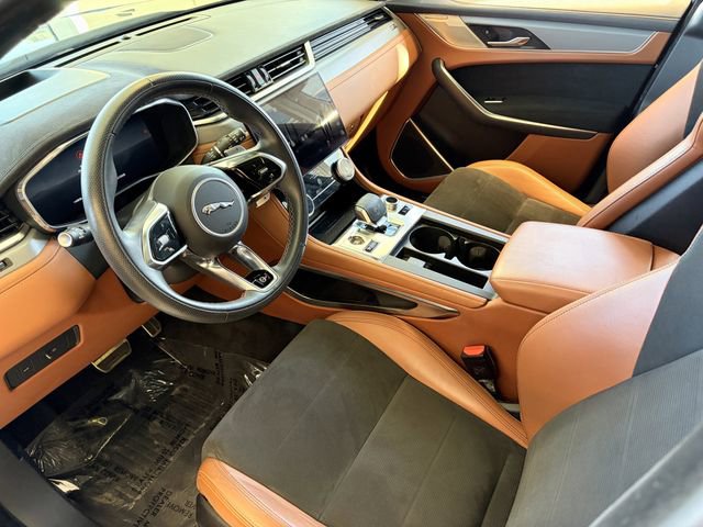 Used 2023 Jaguar F-PACE SVR image 4