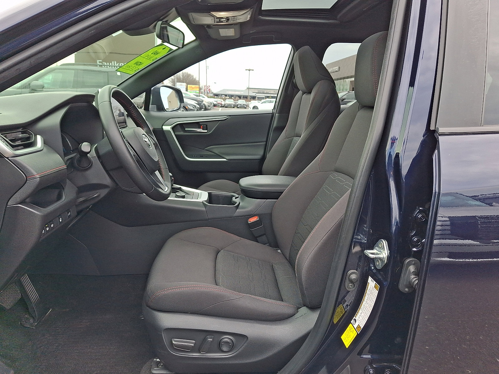 Used 2023 Toyota RAV4 SE w/ Weather & Moonroof Package image 13