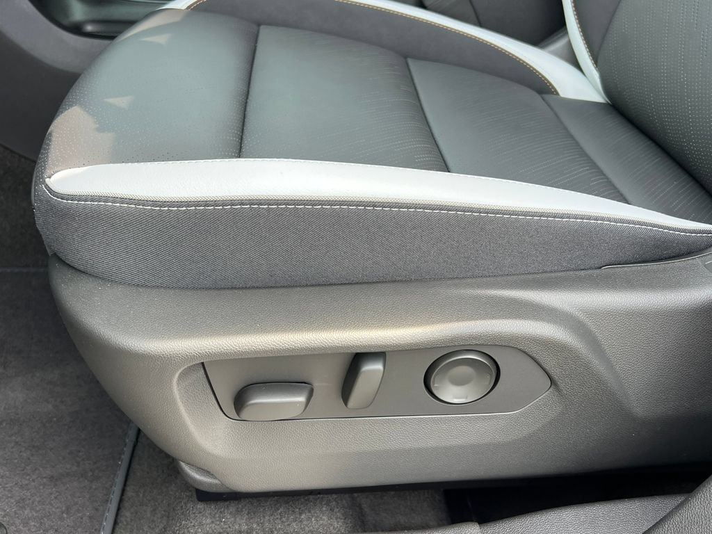 New 2026 Buick Envision Sport Touring AWD/4WD image 10