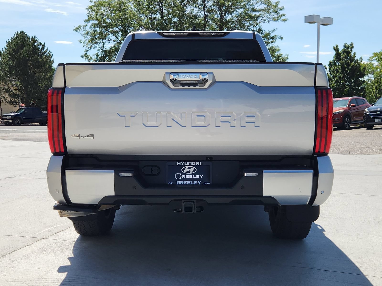 Used 2024 Toyota Tundra Limited w/ Power Package AWD/4WD image 4