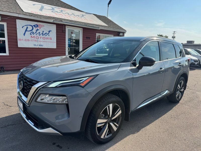 Used 2023 Nissan Rogue Platinum AWD/4WD image 1