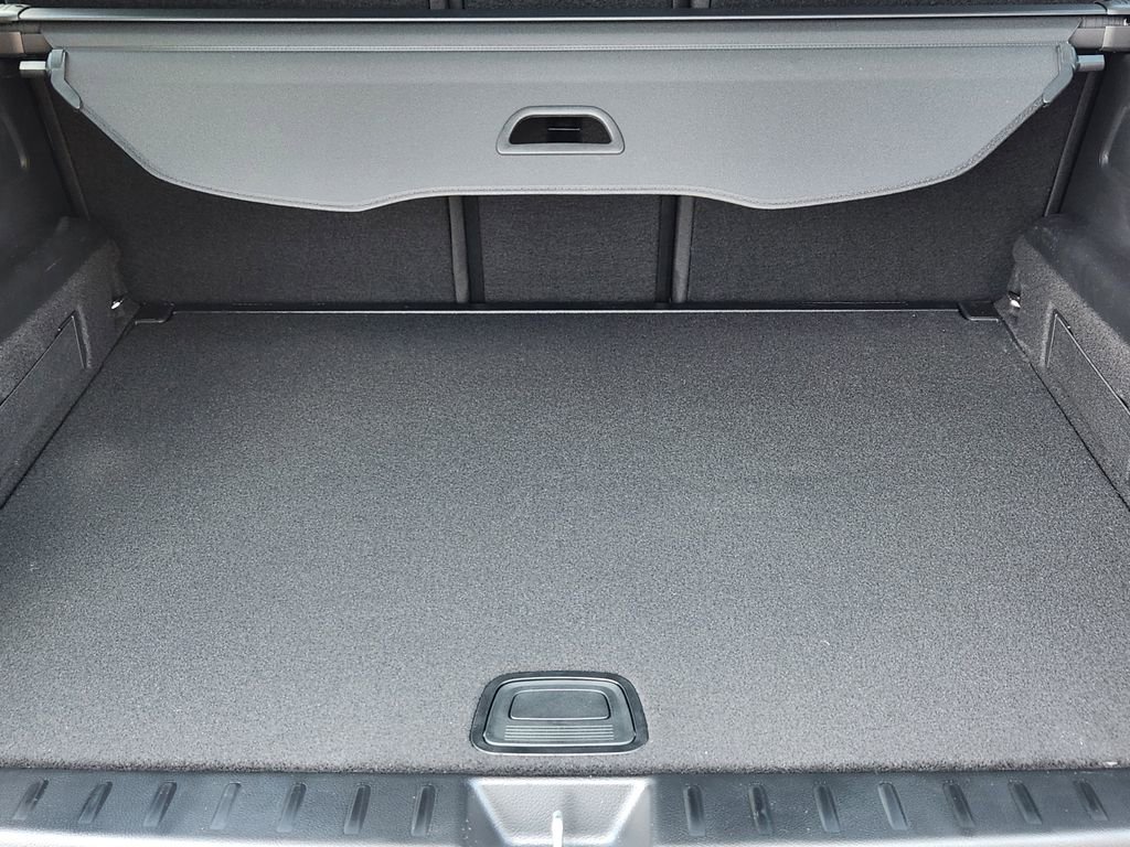 New 2025 Mercedes-Benz GLB 250 4MATIC image 31