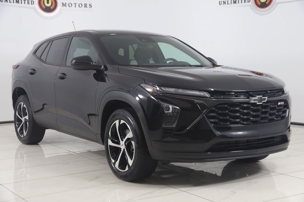 Used 2024 Chevrolet Trax RS FWD image 20