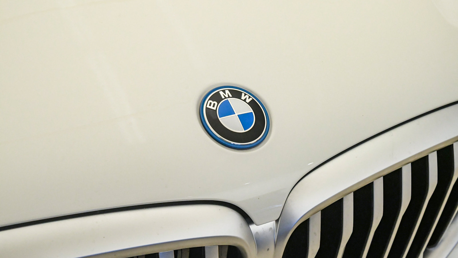 Certified 2024 BMW X5 xDrive50e w/ Premium Package AWD/4WD image 8
