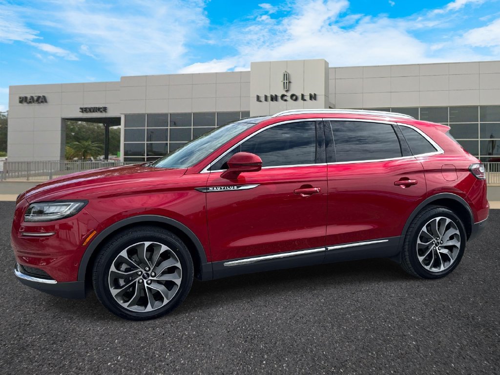 Used 2021 Lincoln Nautilus Reserve w/ Equipment Group 201A AWD/4WD image 7
