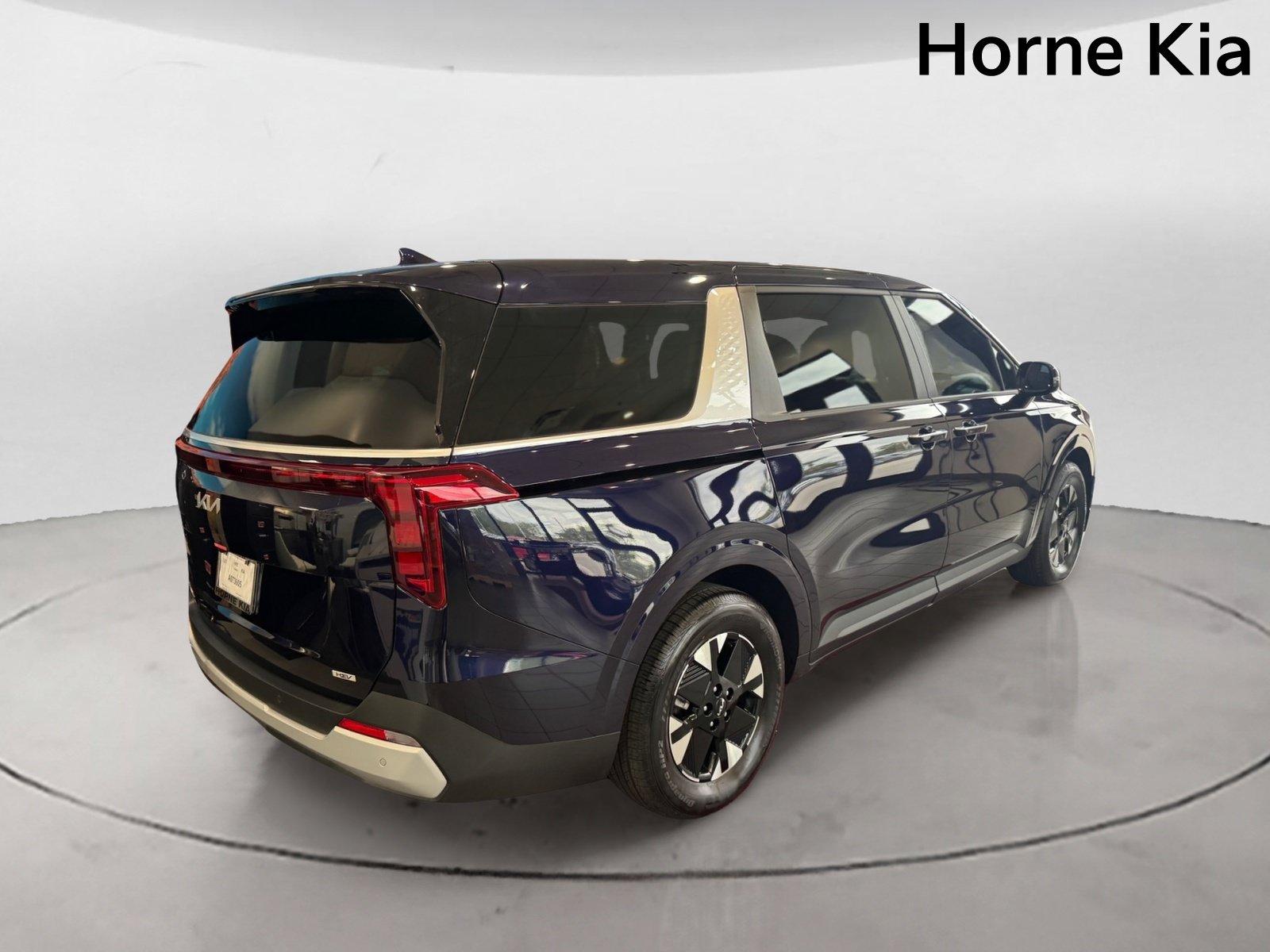 New 2026 Kia Carnival LXS FWD image 4