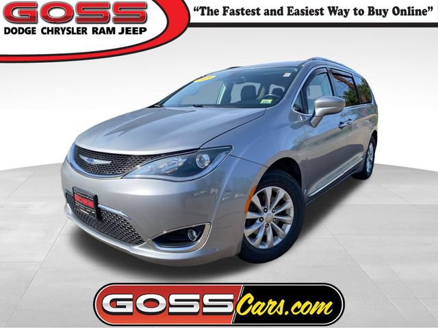 Used 2019 Chrysler Pacifica Touring-L FWD 360° Tour