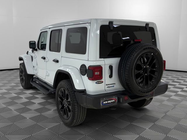Used 2025 Jeep Wrangler Unlimited Sahara w/ Safety Group AWD/4WD image 3