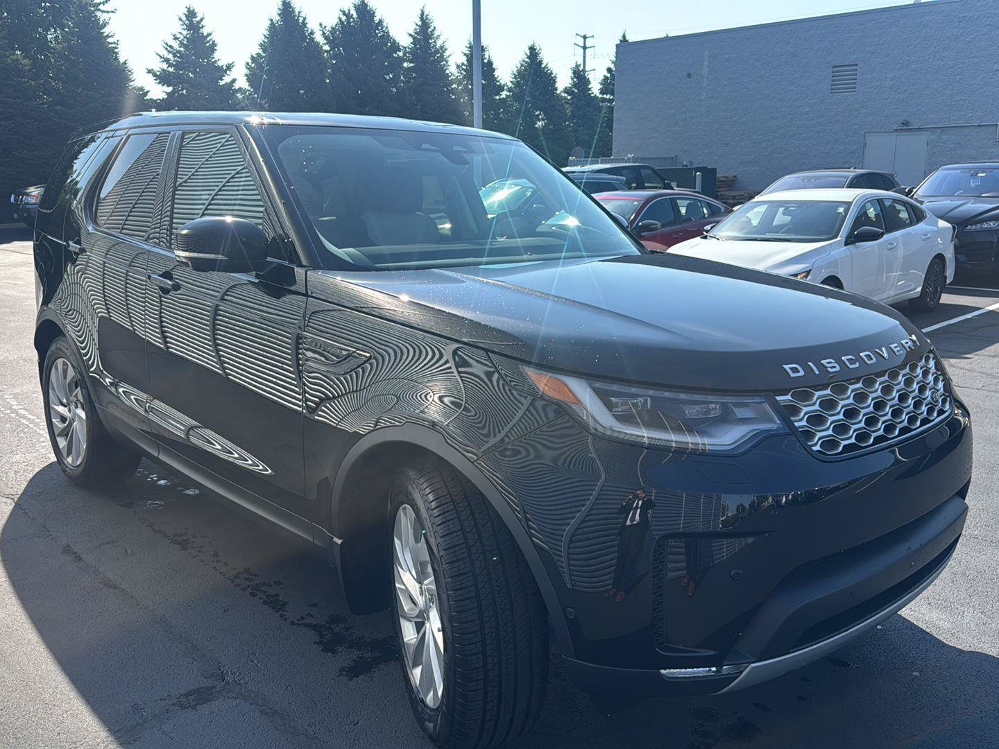 New 2026 Land Rover Discovery S AWD/4WD image 6