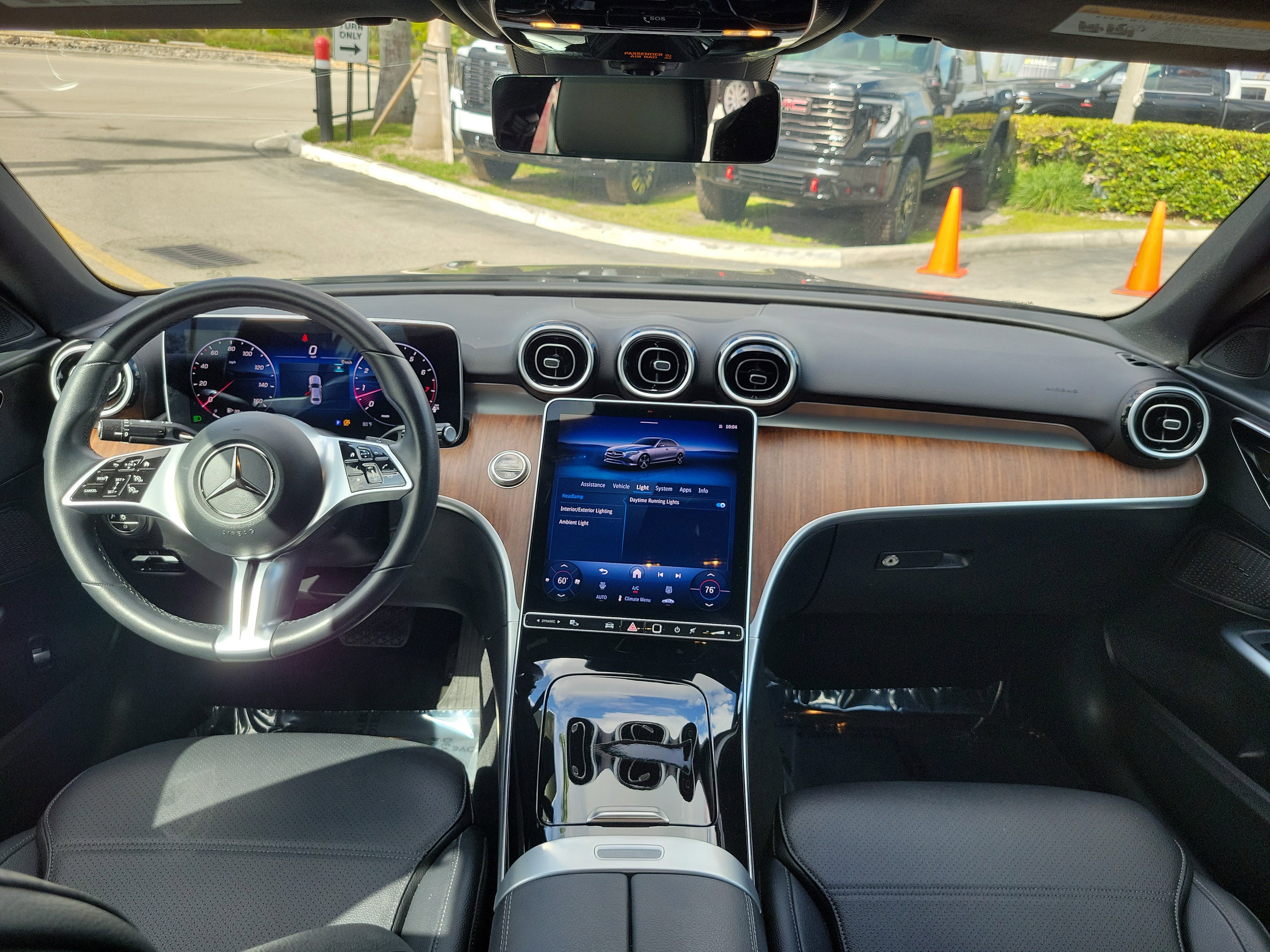 Used 2025 Mercedes-Benz C 300 Sedan image 16