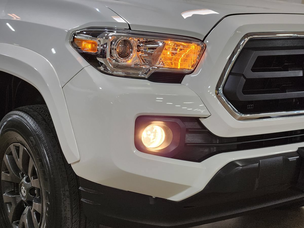 Used 2022 Toyota Tacoma SR5 RWD image 13
